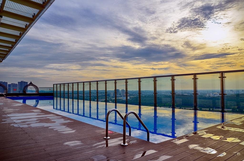 Holi Afiniti Themed Suites Nusajaya  Εξωτερικό φωτογραφία